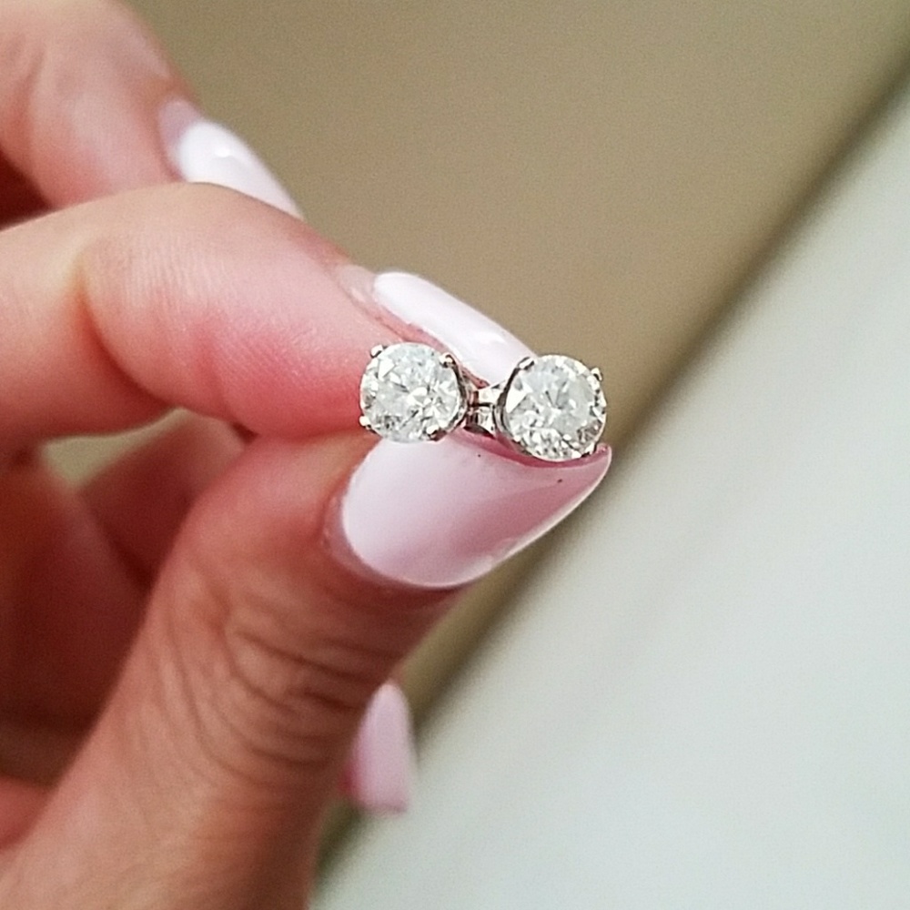 10k 3/4 Diamond Earrings